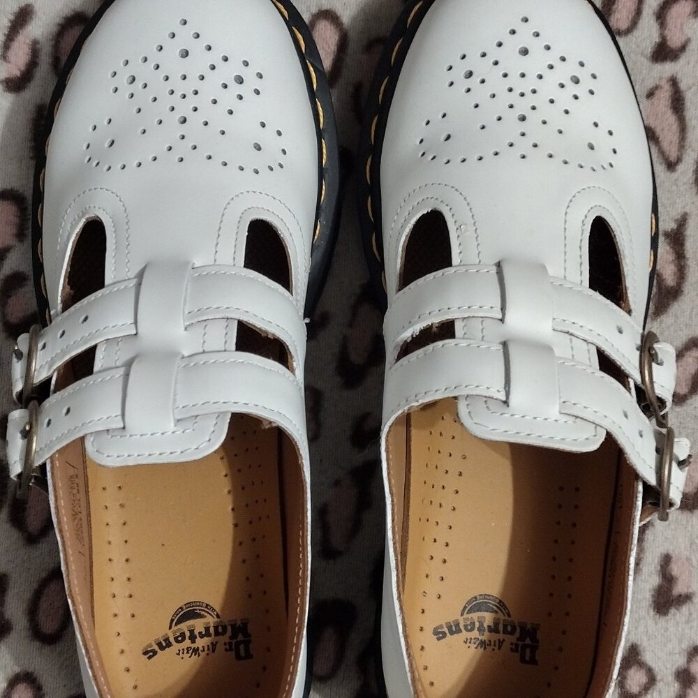 Doc Martens Womens White Mary Jane Buckle T-Bar 8065 Smooth Leather Sz 7 US